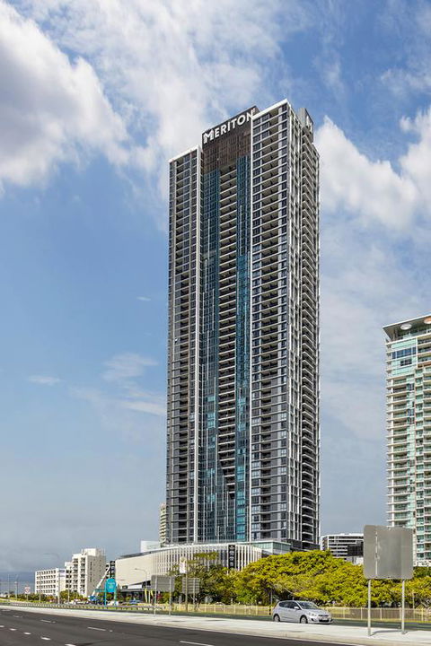 Meriton Suites Southport - Tourism Search 3