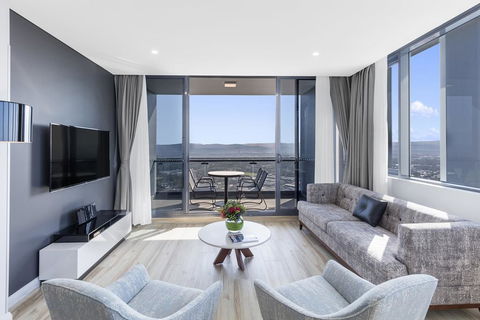 Meriton Suites Southport - Tourism Search 0