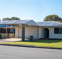 Michael Street 39 Golden Beach - Tourism Search
