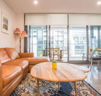 Modern 1bed1study Apt near Station  MQ Centre - Tourism Search