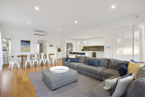 Moonah Beachside Retreat - Tourism Search 2
