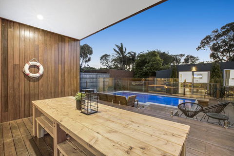 Moonah Beachside Retreat - Tourism Search 1