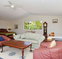 Morisset Waterfront 1bdr Studio looking over Trinity Marina - Tourism Search
