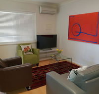 Mt.Lawley Superb 2 BR location Comfort style 3 - Tourism Search