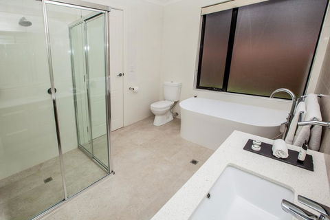 Neagles Retreat Villas - Tourism Search 2