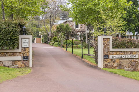 Grand Mercure Basildene Manor - Tourism Search 15