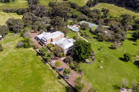 Grand Mercure Basildene Manor - Tourism Search 14
