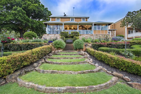 Grand Mercure Basildene Manor - Tourism Search 13