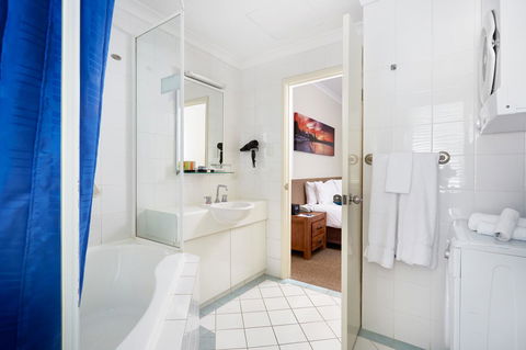 Broadwater Resort Como - Tourism Search 9