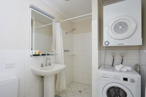 Broadwater Resort Como - Tourism Search 8