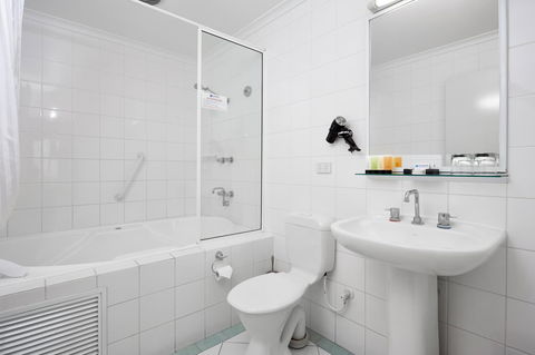 Broadwater Resort Como - Tourism Search 7
