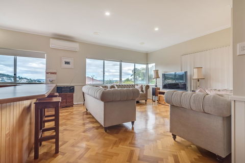 Serpentine Rose - Tourism Search 5