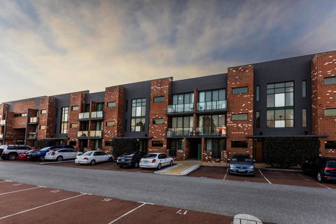 Perth Ascot Central Apartment Hotel Official - Tourism Search 4