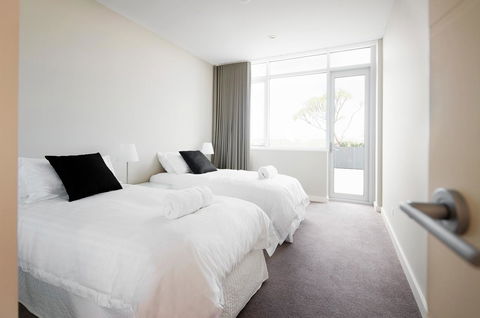 Claremont Quarter Luxury Apartment - Tourism Search 4