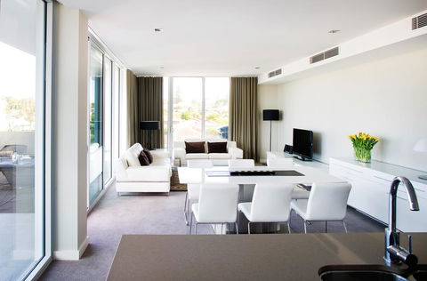 Claremont Quarter Luxury Apartment - Tourism Search 5
