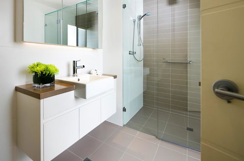 Claremont Quarter Luxury Apartment - Tourism Search 9