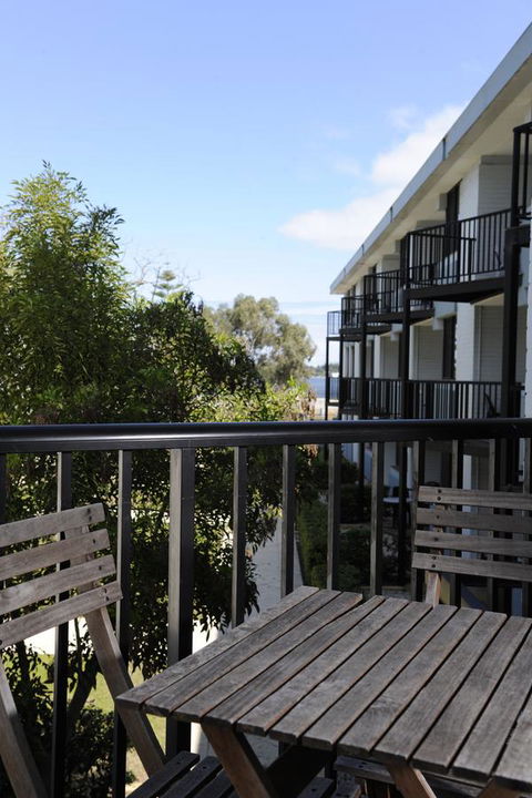 Lodestar Waterside Apartments - Tourism Search 24