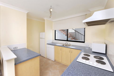 Lodestar Waterside Apartments - Tourism Search 23
