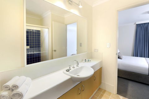 Lodestar Waterside Apartments - Tourism Search 16