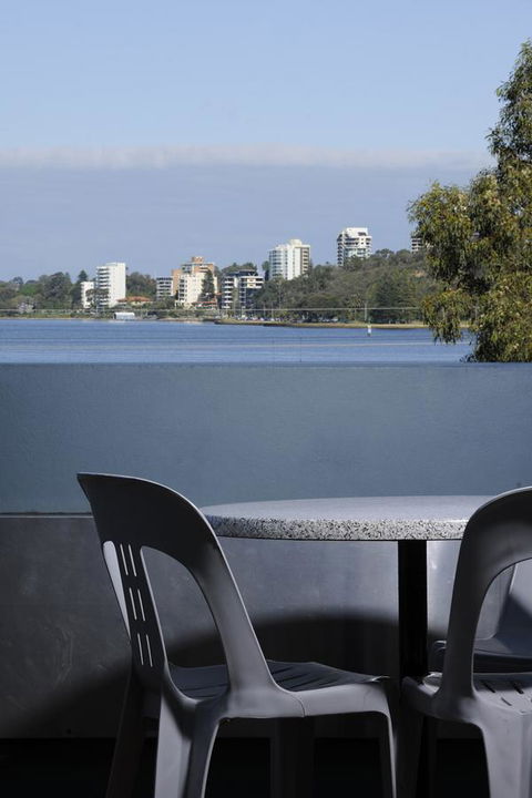 Lodestar Waterside Apartments - Tourism Search 22
