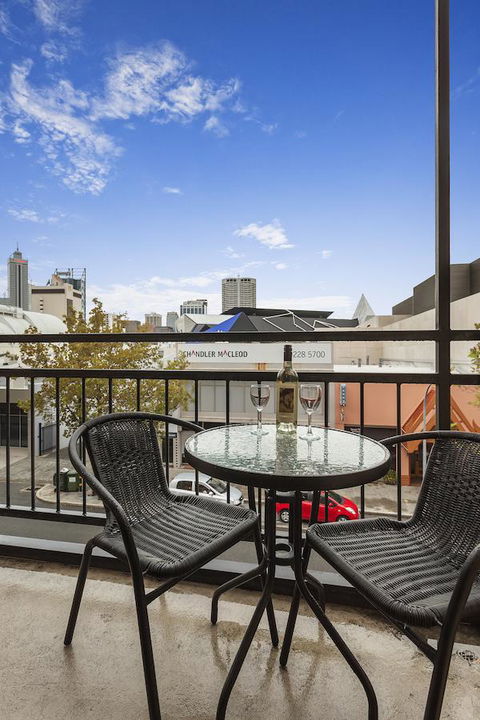 Best Western Northbridge Apartments - Tourism Search 8