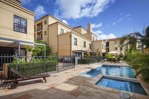Best Western Northbridge Apartments - Tourism Search 3