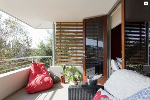 Adele's Luxury South Beach Apartment With King Bed - Tourism Search 18