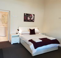 Stirling Apartments - Studio 1 - Tourism Search