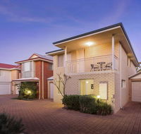 Cooper Street - Tourism Search