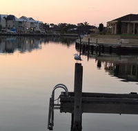 Waterside Canal Dreams - Tourism Search