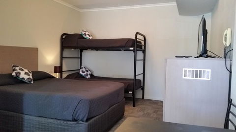 Mandurah Foreshore Motel - Tourism Search 1