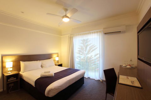 Cottesloe Beach Hotel - Tourism Search 24