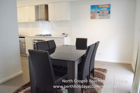 North Coogee Beach House - Tourism Search 19