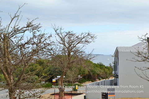 North Coogee Beach House - Tourism Search 8