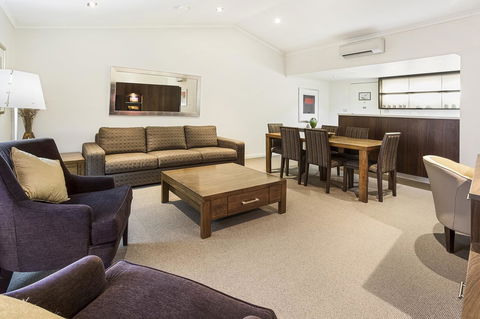 Karratha International Hotel - Tourism Search 3