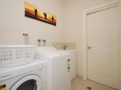 Seas The Day - Jurien Bay - Tourism Search 26