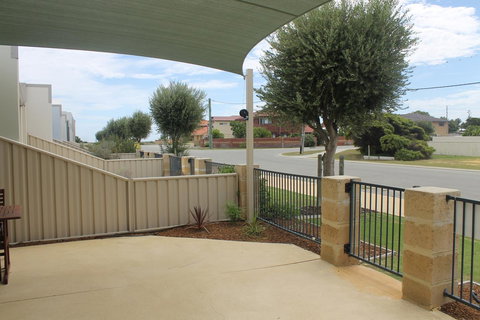 Seas The Day - Jurien Bay - Tourism Search 7