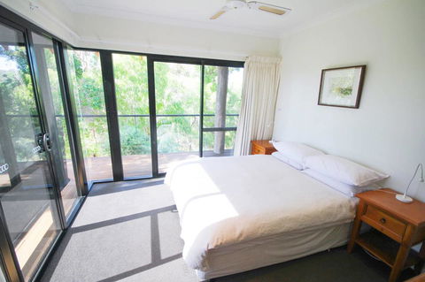 Arum - Close To The Margaret River - Tourism Search 13