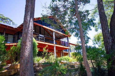 Arum - Close To The Margaret River - Tourism Search 4