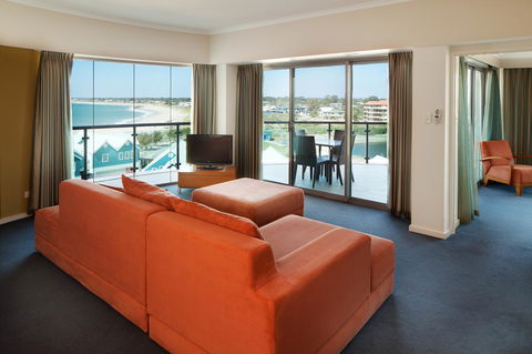 Seashells Mandurah - Tourism Search 23