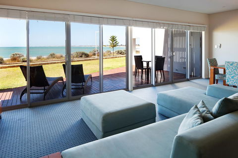 Seashells Mandurah - Tourism Search 6