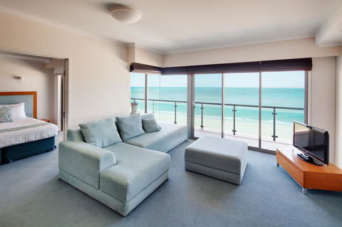 Seashells Mandurah - Tourism Search 5