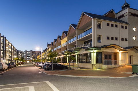 Dolphin Quay Apartments - Tourism Search 18