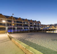 Dolphin Quay Apartments - Tourism Search