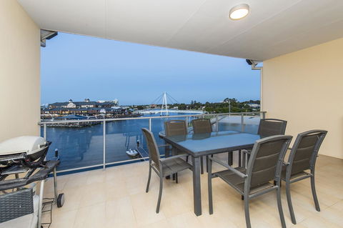 Dolphin Quay Apartments - Tourism Search 23