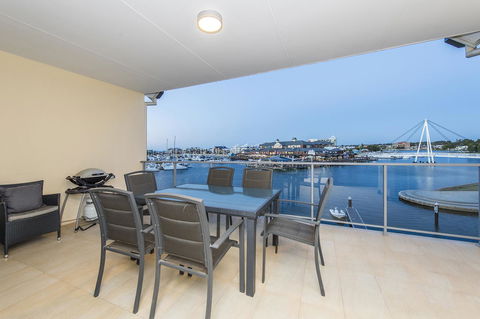 Dolphin Quay Apartments - Tourism Search 22