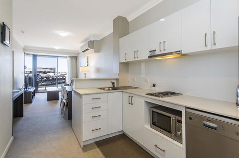 Dolphin Quay Apartments - Tourism Search 35