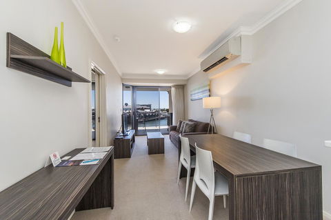 Dolphin Quay Apartments - Tourism Search 33