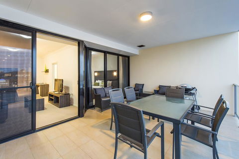 Dolphin Quay Apartments - Tourism Search 37