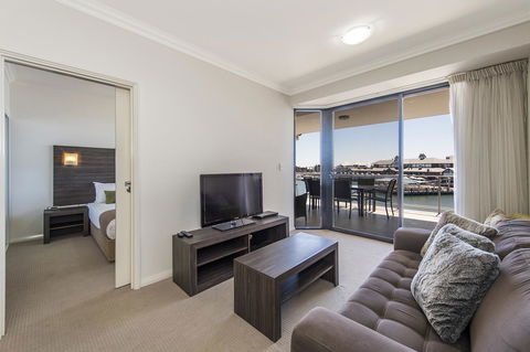 Dolphin Quay Apartments - Tourism Search 31